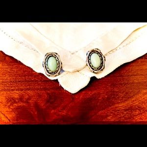 Turquoise-colored Earrings